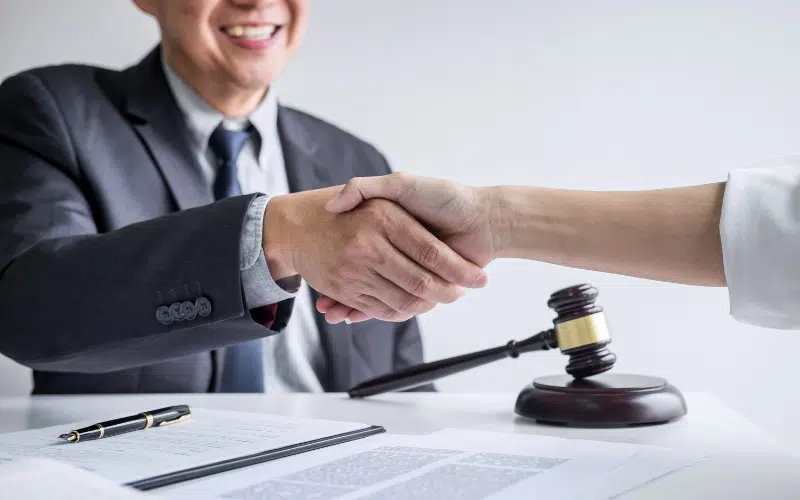 How Much Are Solicitor Fees for Selling a House?