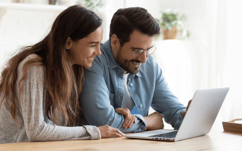 Applicant discussing mortgage options despite previous credit issues